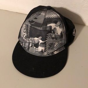 Black and white skater hat